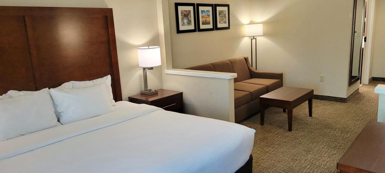 Spark By Hilton San Antonio Airport Eksteriør bilde