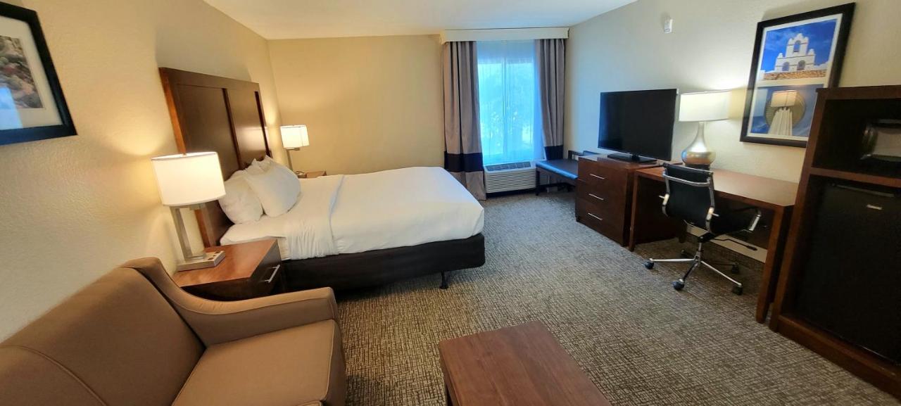 Spark By Hilton San Antonio Airport Eksteriør bilde