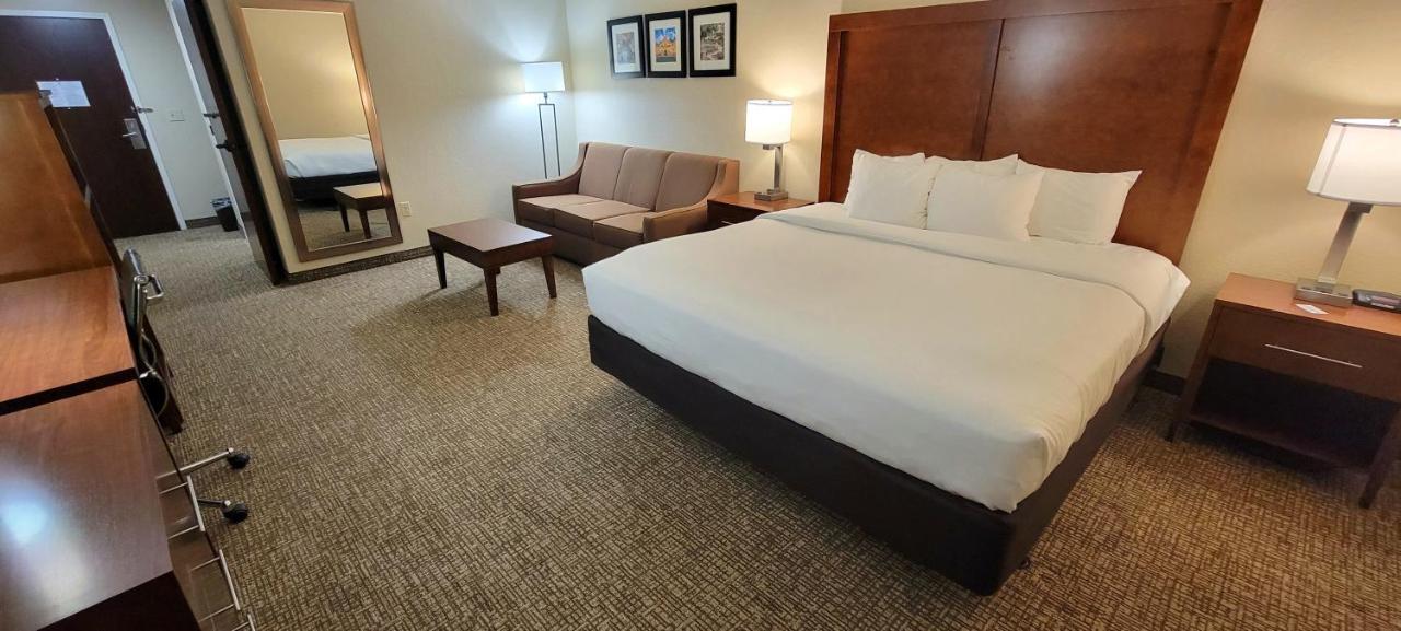 Spark By Hilton San Antonio Airport Eksteriør bilde